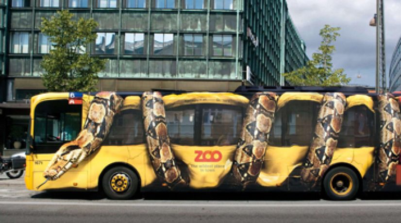 Street marketing - Bus et serpent