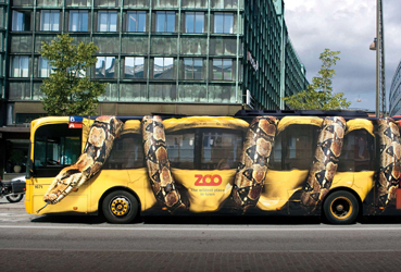 Street marketing - Bus et serpent
