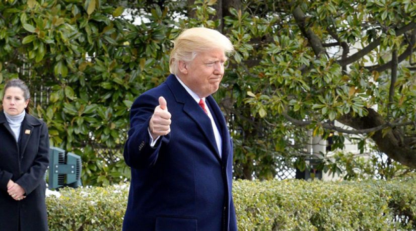 Rentrée politique, le mois de tous les dangers pour Trump