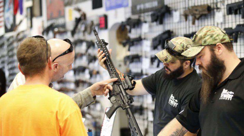 Les armes à feu, ou le bal des hypocrites