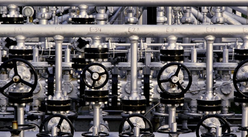 Et si les monopoles des géants du web étaient régulés comme le service des eaux ?