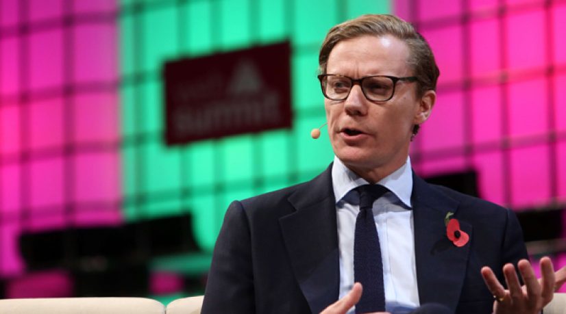 Alexander Nix de Cambridge Analytica, le méchant d'un faux James Bond