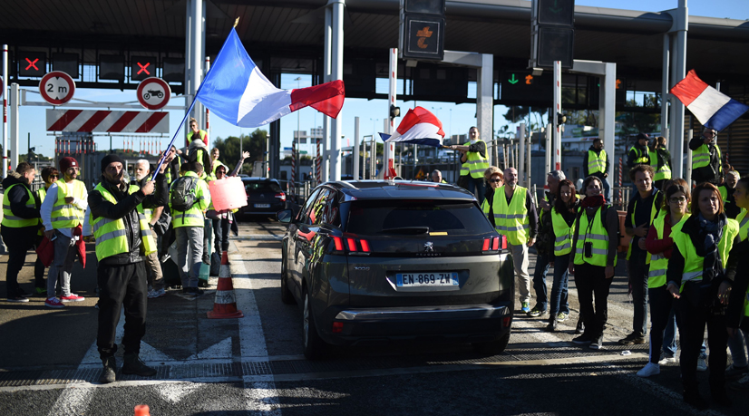 L’histoire des “gilets jaunes” n’est ni une révolte fiscale ni un soulèvement social