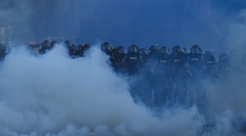 L'avenir incertain des systèmes politiques européens et américains