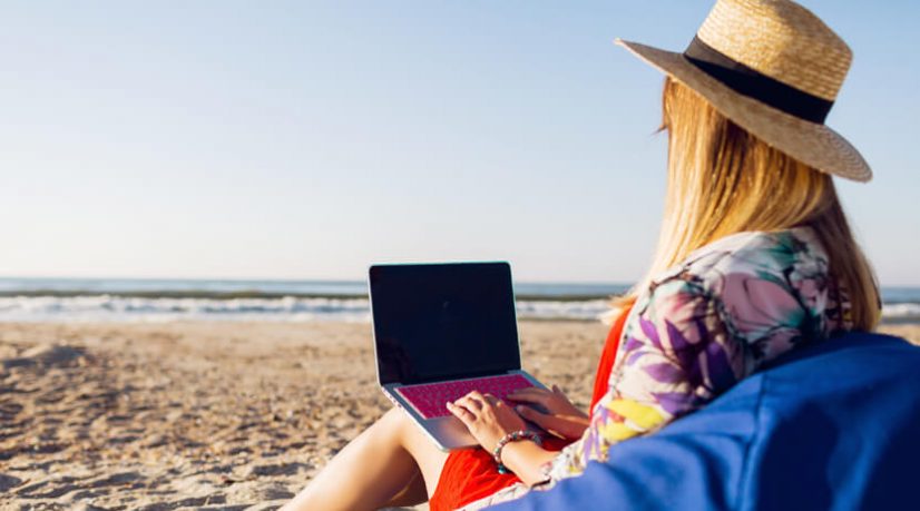 Faut-il décrocher ou pas pendant ses congés 
