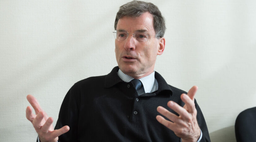 Entretien avec Jean-Emmanuel Ray : “En matière de télétravail, le droit reste à la traîne”