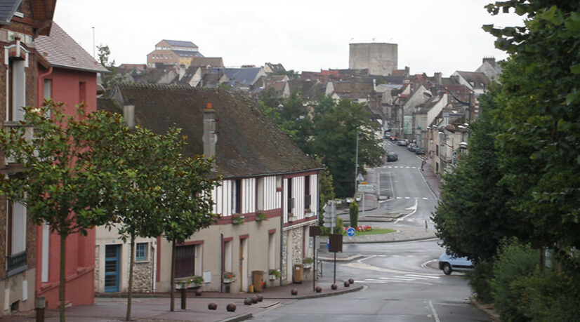 Houdan signe une convention de revitalisation de son centre-ville