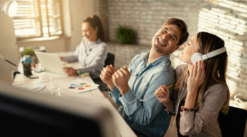 Faut-il encourager les relations d’amitié entre collègues ?