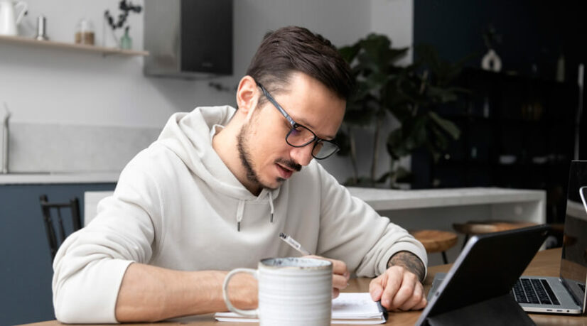 Le télétravail et l’avènement de l’homme au foyer