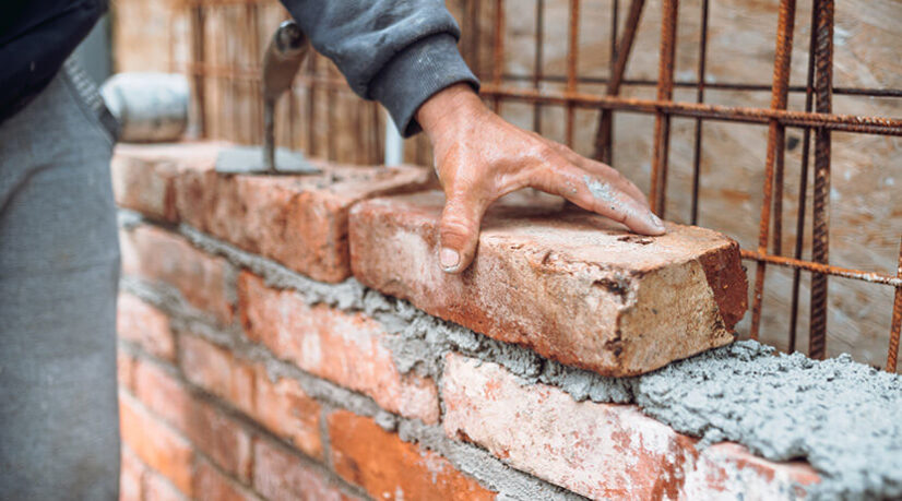 À Bagneux, le premier immeuble en terre crue d’Ile-de-France