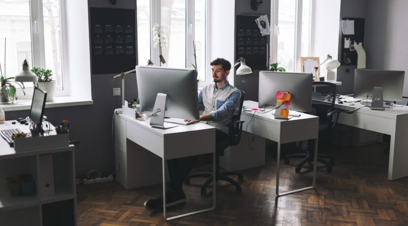 La fin du télétravail exigée par les patrons