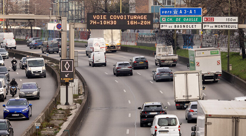 Une voie réservée au covoiturage sur le périphérique parisien