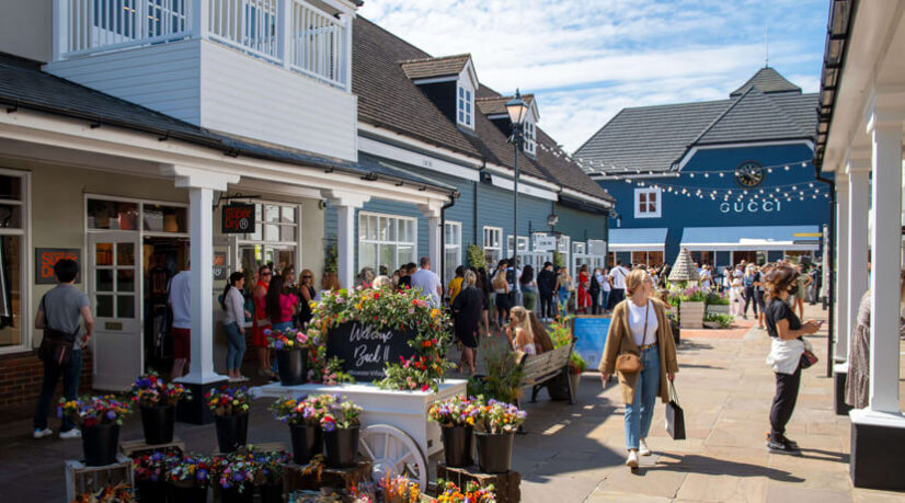 Ce que les villages de marques révèlent sur l’industrie du luxe