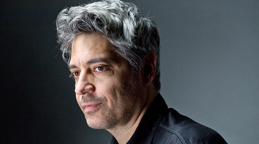 Makis Malafékas : “Très peu de Grecs ont accès à l’été grec”