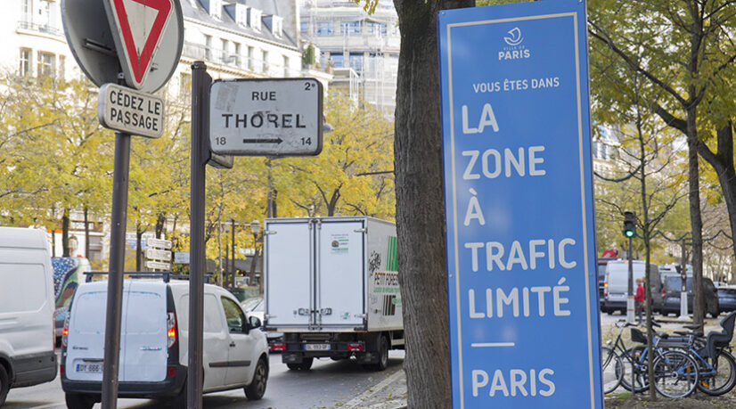 La voiture dans Paris au cœur des débats